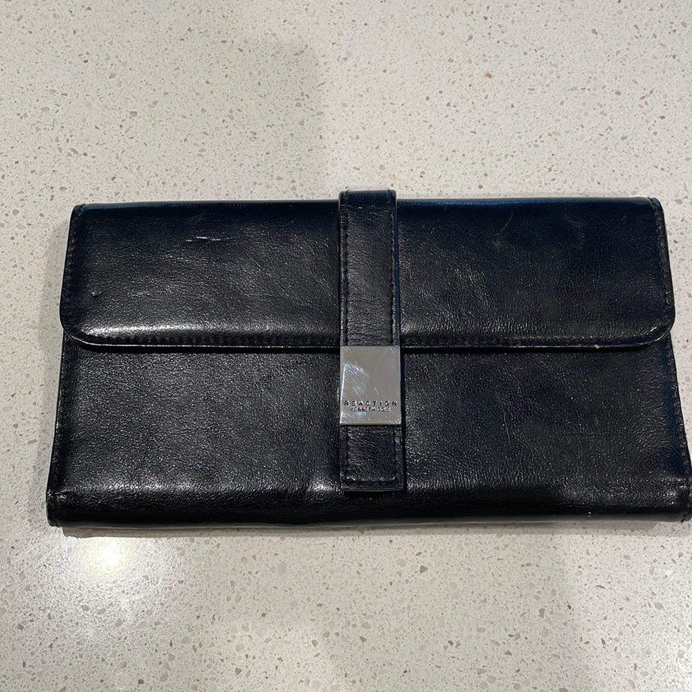 Women’s Kenneth Cole Reaction wallet